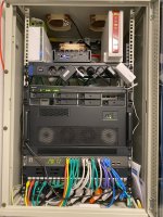 2023.11.26 Serverschrank 18HE daheim.jpg 2023.11.26 Serverschrank 18HE daheim.jpg