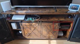 Sideboard.jpg Sideboard.jpg